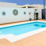 فيلة Isla Bonita